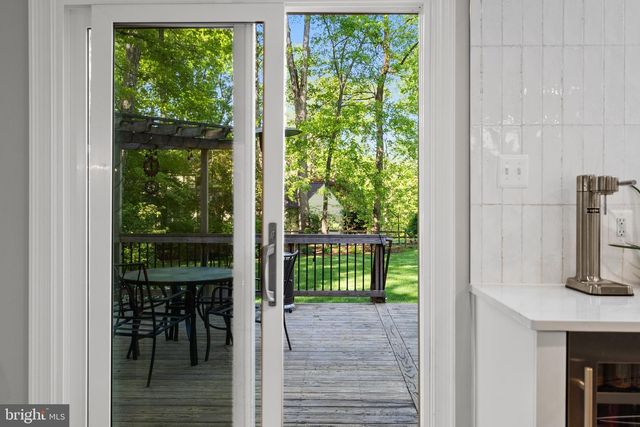 3121 TRENHOLM DR, Oakton, VA 22124