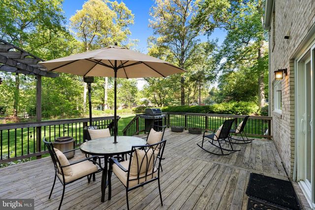 3121 TRENHOLM DR, Oakton, VA 22124