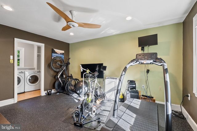 3121 TRENHOLM DR, Oakton, VA 22124