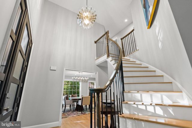 3121 TRENHOLM DR, Oakton, VA 22124
