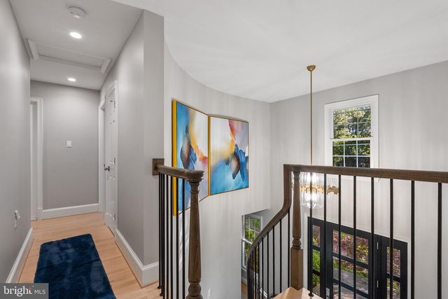 3121 TRENHOLM DR, Oakton, VA 22124