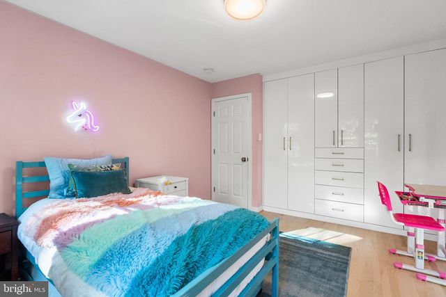 3121 TRENHOLM DR, Oakton, VA 22124