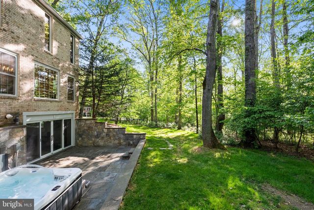 3121 TRENHOLM DR, Oakton, VA 22124