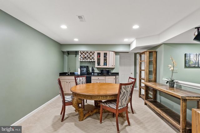 3121 TRENHOLM DR, Oakton, VA 22124