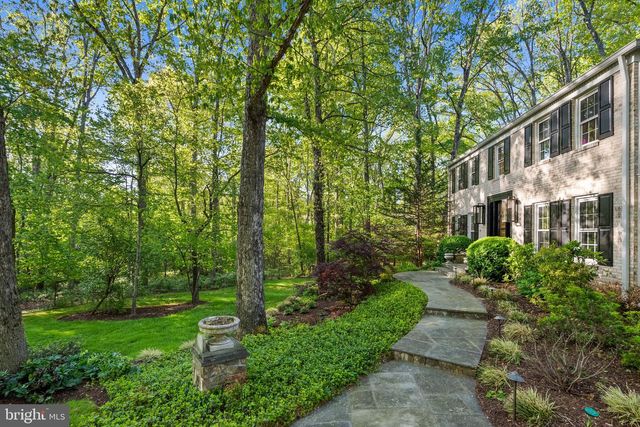 3121 TRENHOLM DR, Oakton, VA 22124