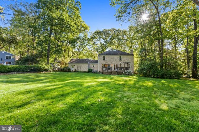 3121 TRENHOLM DR, Oakton, VA 22124