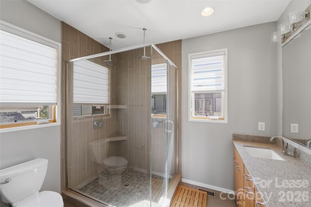 919 Westbrook Drive A, Charlotte, NC 28202