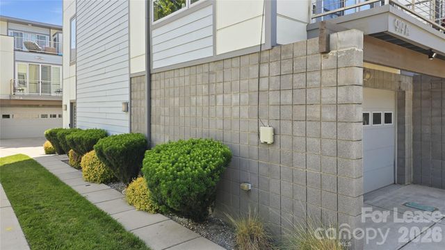 919 Westbrook Drive A, Charlotte, NC 28202