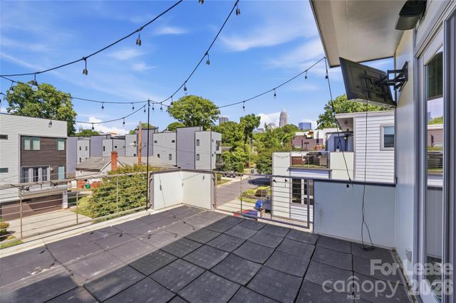 919 Westbrook Drive A, Charlotte, NC 28202