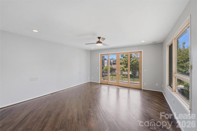 919 Westbrook Drive A, Charlotte, NC 28202