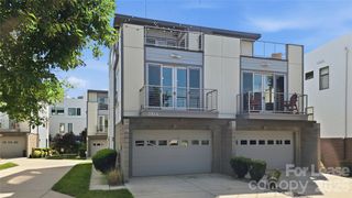 919 Westbrook Drive A, Charlotte, NC 28202