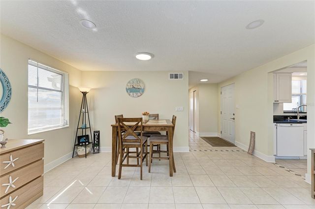730 CARIBBEAN CIRCLE 26, Venice, FL 34293