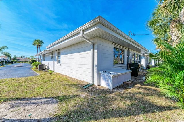 730 CARIBBEAN CIRCLE 26, Venice, FL 34293