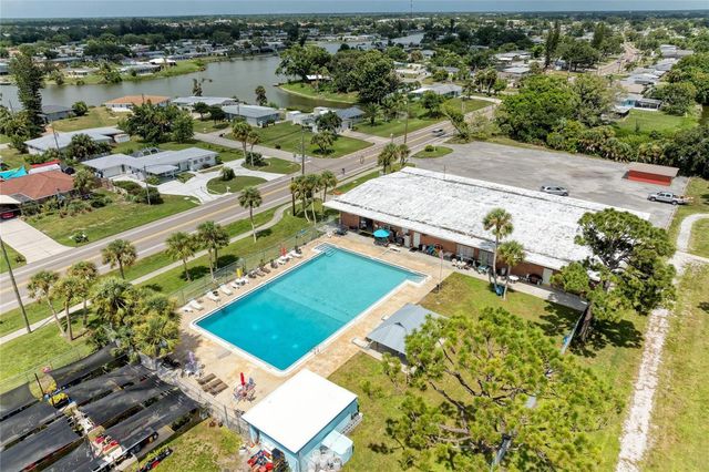 730 CARIBBEAN CIRCLE 26, Venice, FL 34293