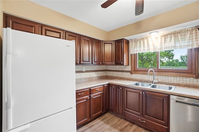 1700 W Sparrow Road, Green Twp, OH 45502