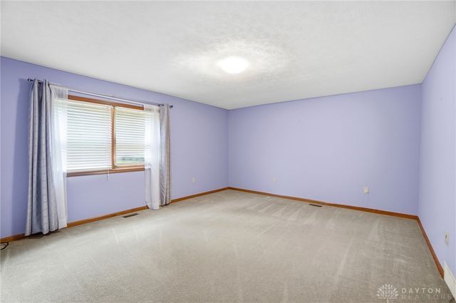 1700 W Sparrow Road, Green Twp, OH 45502