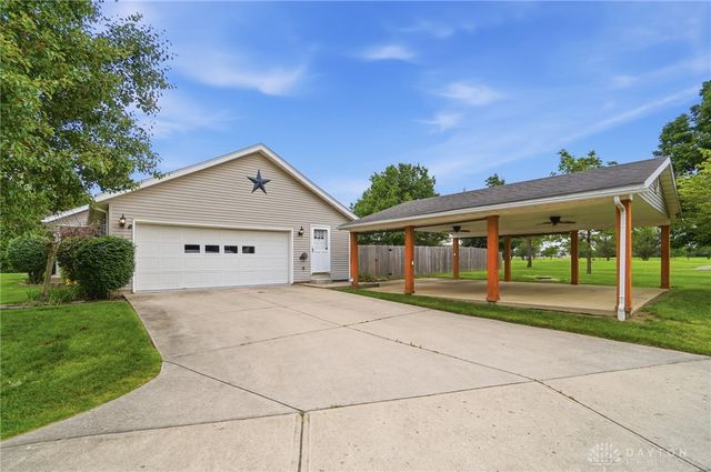 1700 W Sparrow Road, Green Twp, OH 45502