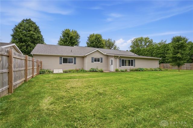 1700 W Sparrow Road, Green Twp, OH 45502