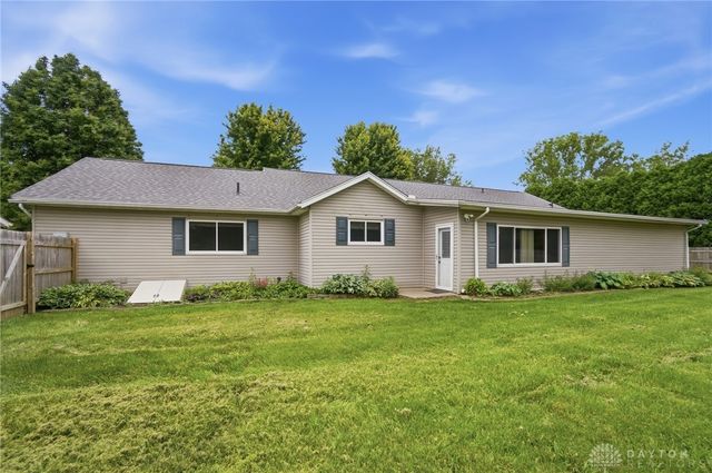 1700 W Sparrow Road, Green Twp, OH 45502