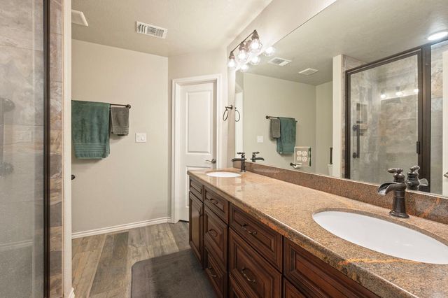 1208 Broadmoor Drive, Bryan, TX 77802