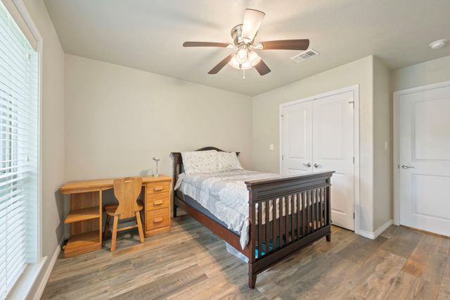 1208 Broadmoor Drive, Bryan, TX 77802