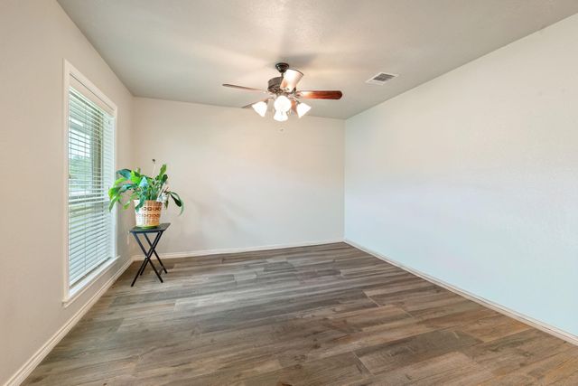 1208 Broadmoor Drive, Bryan, TX 77802