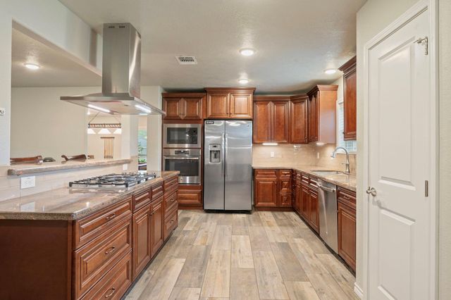 1208 Broadmoor Drive, Bryan, TX 77802