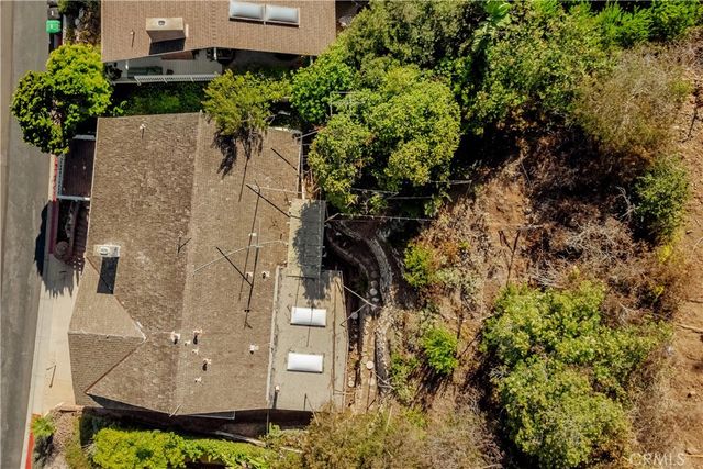 17 N Vista De La Luna, Laguna Beach, CA 92651
