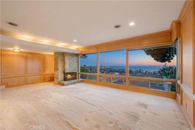 17 N Vista De La Luna, Laguna Beach, CA 92651