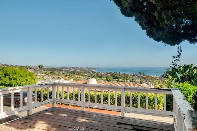 17 N Vista De La Luna, Laguna Beach, CA 92651