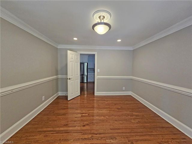 3443 Scarsborough Drive, Winston-salem, NC 27104