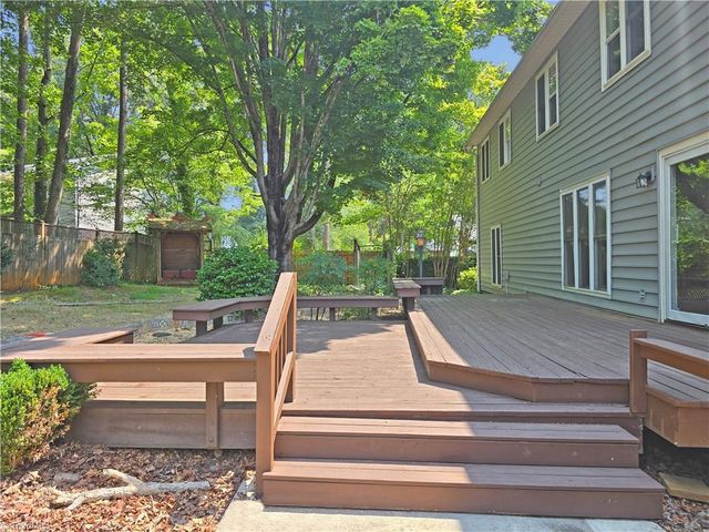 3443 Scarsborough Drive, Winston-salem, NC 27104