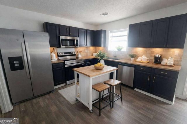 621 Hillandale Park Drive, Lithonia, GA 30058