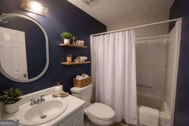 621 Hillandale Park Drive, Lithonia, GA 30058