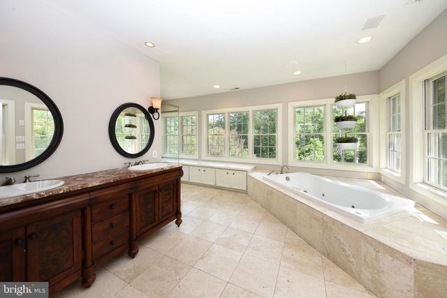 966 PAIGE CT, Feasterville Trevose, PA 19053