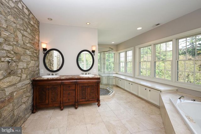966 PAIGE CT, Feasterville Trevose, PA 19053