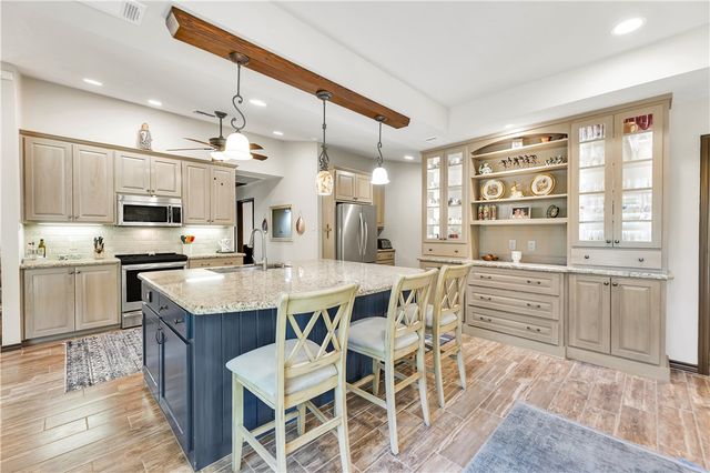 5680 Pratt Road, College Station, TX 77845