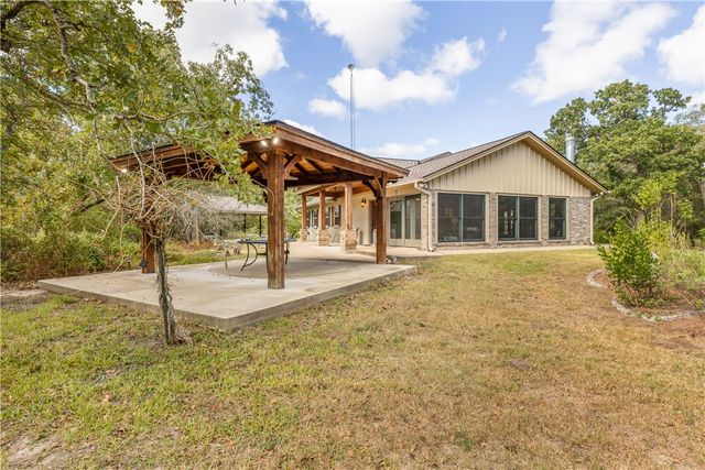 5680 Pratt Road, College Station, TX 77845