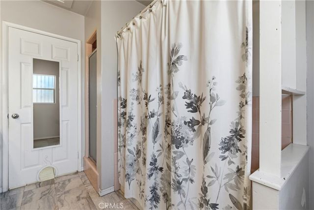 10731 Wright, South Gate, CA 90280