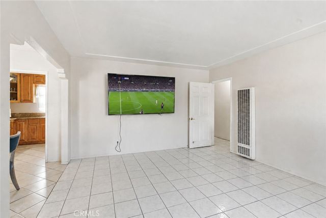 10731 Wright, South Gate, CA 90280