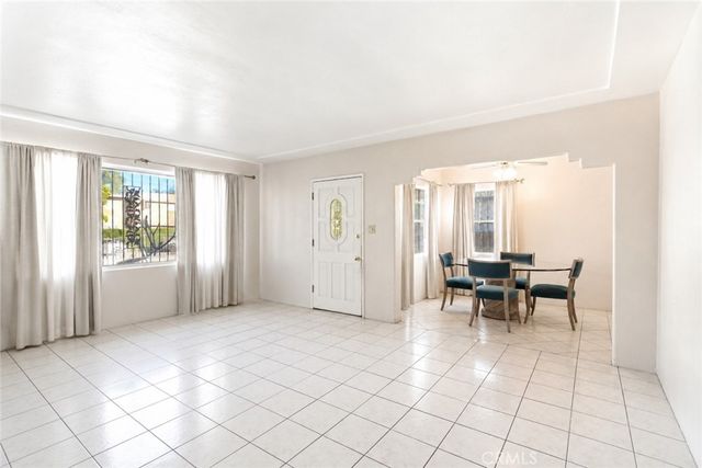 10731 Wright, South Gate, CA 90280