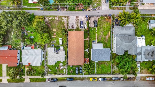 2223 Liberty St, Hollywood, FL 33020