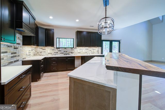 35 Melody Lane, Dawsonville, GA 30534