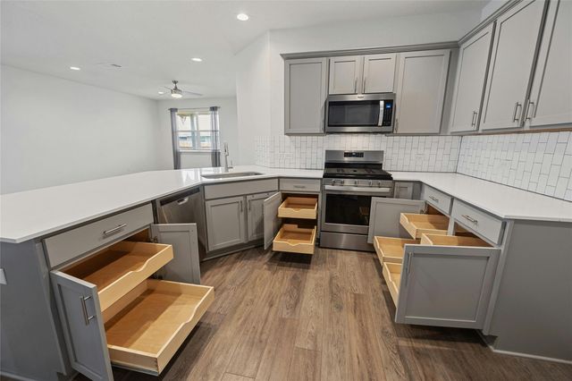 141 Parryi CV, Leander, TX 78641