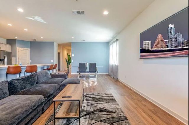 141 Parryi CV, Leander, TX 78641