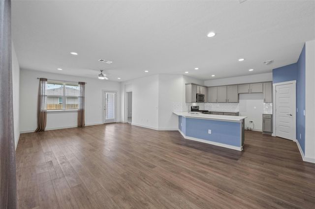 141 Parryi CV, Leander, TX 78641