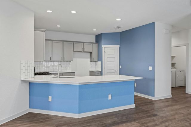 141 Parryi CV, Leander, TX 78641