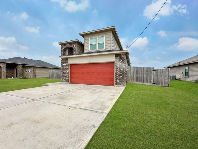 727 Road 5105, Cleveland, TX 77327