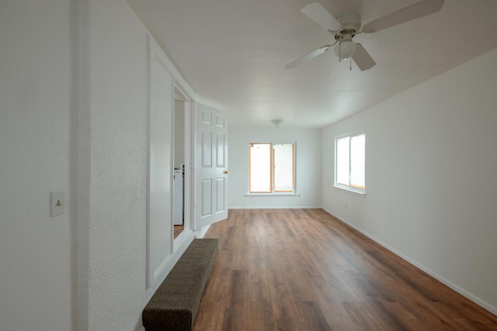 Image 10 of property listing at 2108 E Sussex Way, Fresno, CA 93726