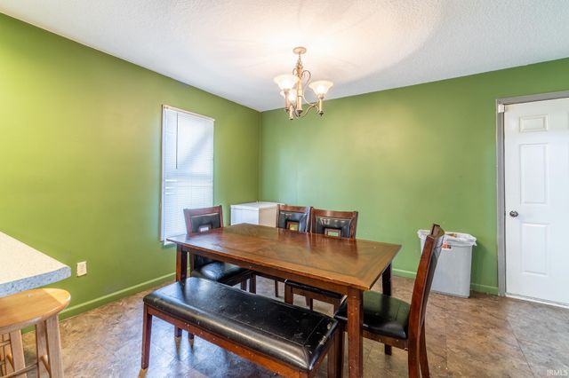 1411 Fisher Street, Fort Wayne, IN 46803